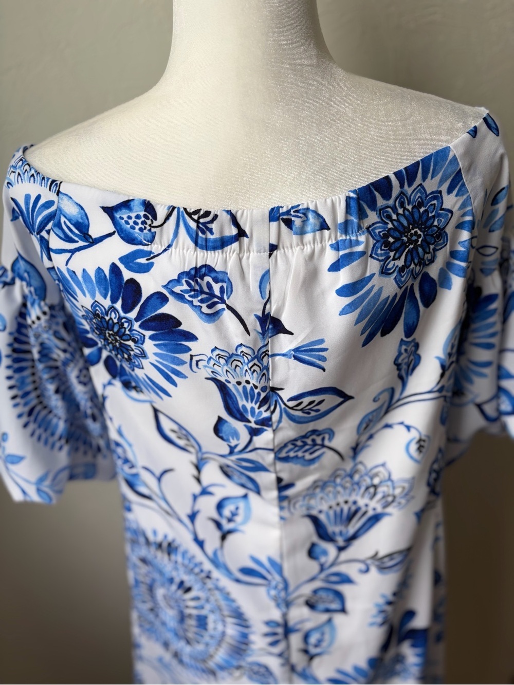 Rabbit Rabbit Rabbit Designs Blue White Floral Off Shoulder Shift Dress 6 - Picture 7 of 9